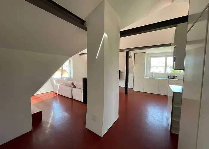 Sonnige Lichtquelle Am Bodensee *